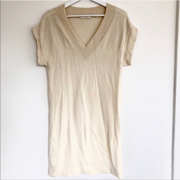 Uniqlo Dresses & Skirts - Uniqlo Short Dolman Sleeve V-Neck Knit Dress